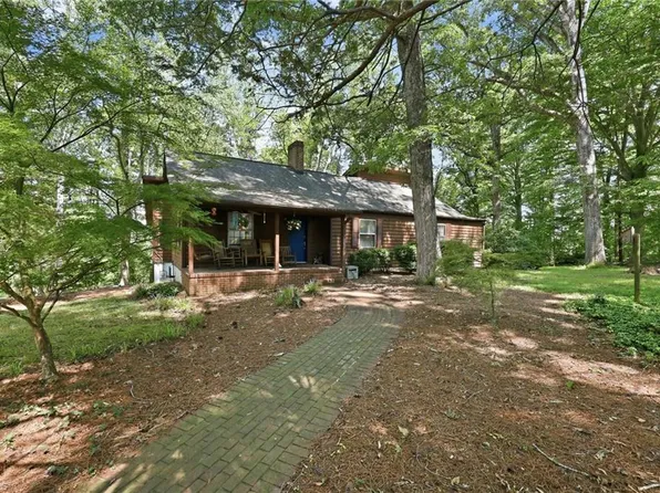 5275 Reynolda Rd, Winston Salem, NC 27106