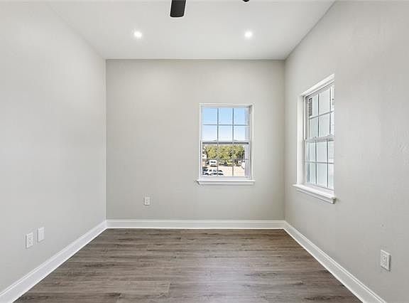 4th image of 3439 Kabel Dr #201