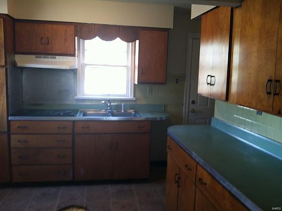 2nd image of 618 Wesley Ave