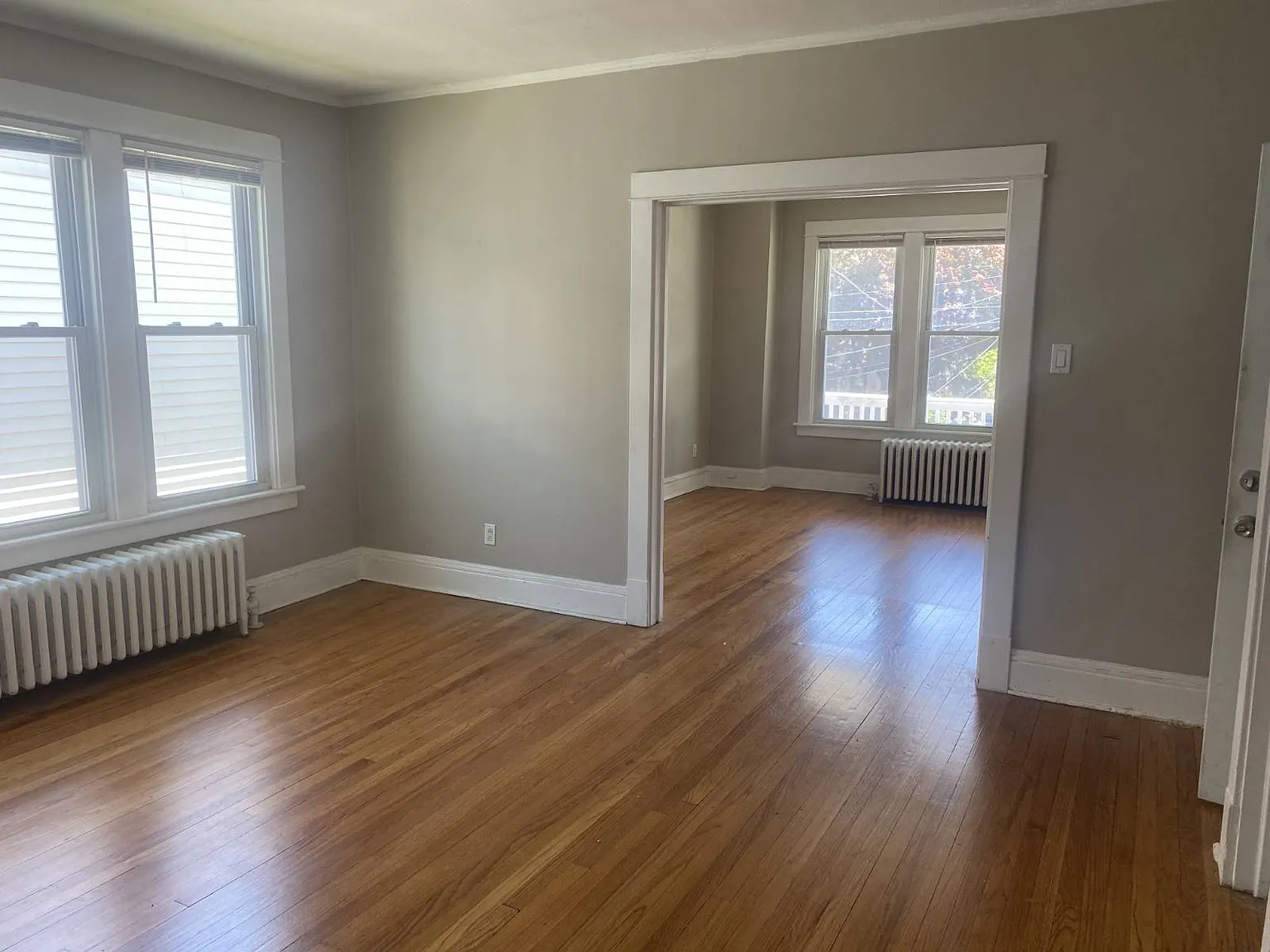 3 bed, 1.0 bath, $1,950 — Photo 3