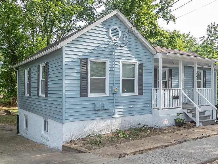 204 Walnut St — Photo 2