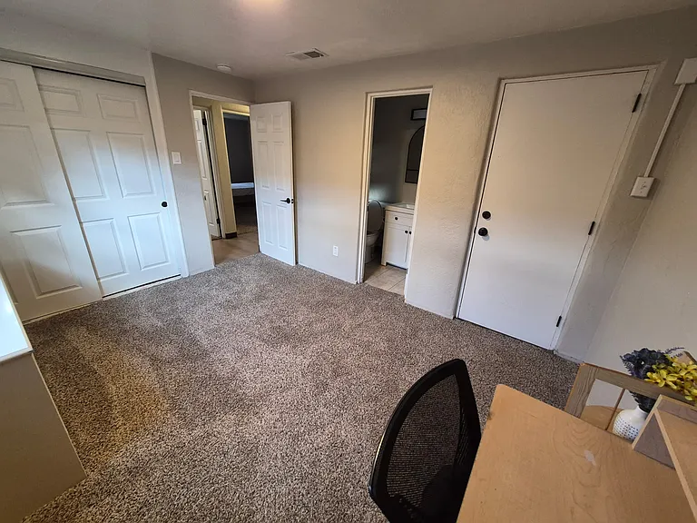 3325 Cardenas Dr NE — Photo 13