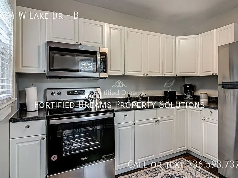 1604 W Lake Dr #B — Photo 12