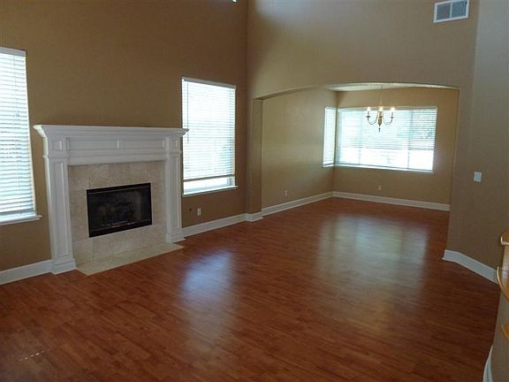 4th image of 2701 Andare Ct