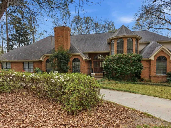 8991 Winged Foot Dr, Tallahassee, FL 32312