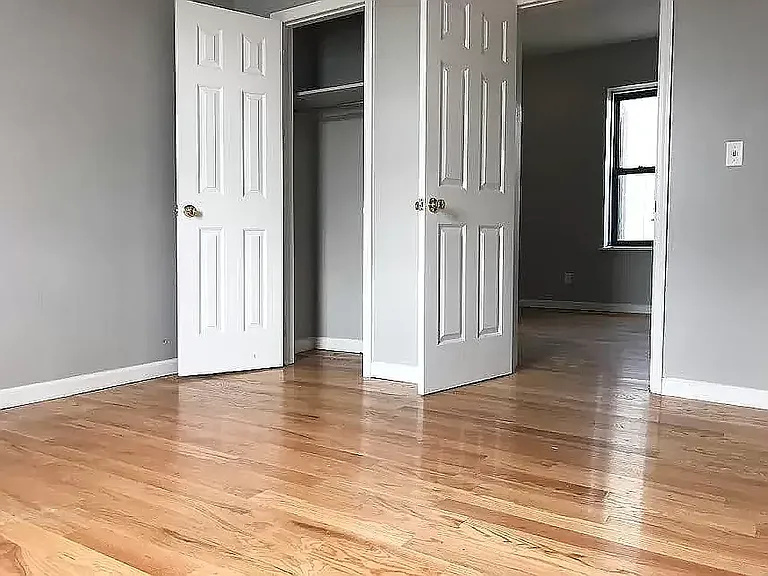 1060 Hancock St #5 — Photo 10