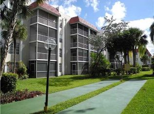 3521 Inverrary Dr APT 203, Lauderhill, FL 33319