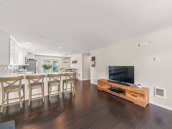 5th image of 4609 NE 129th Ave