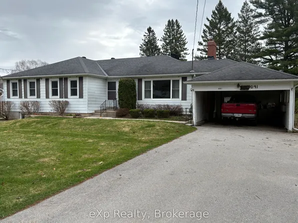 661 2nd Ave SE, Georgian Bluffs, ON N4K 5T2