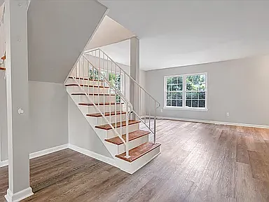 1702 Elbert Dr — Photo 4