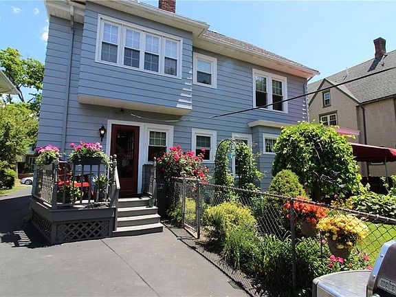 2nd image of 641 Lakeview Ave