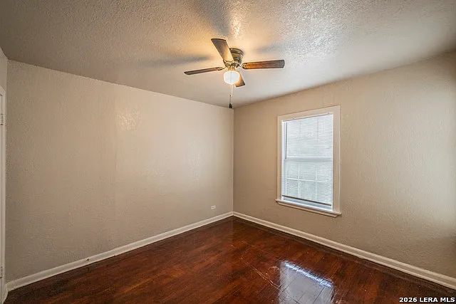 207 Bradford Ave #1 — Photo 11