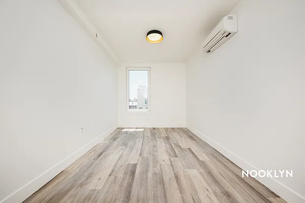 Rented by Nooklyn NYC LLC | media 49
