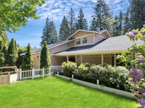 16435 SE 34th St, Bellevue, WA 98008