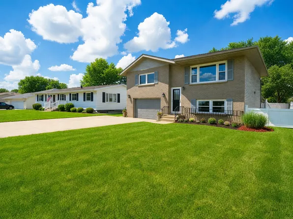 2613 Cherie Ln, Ottawa, IL 61350