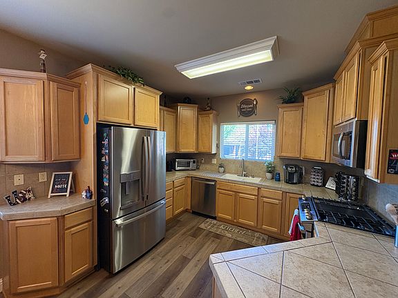 2nd image of 4888 Lofty Oak Dr
