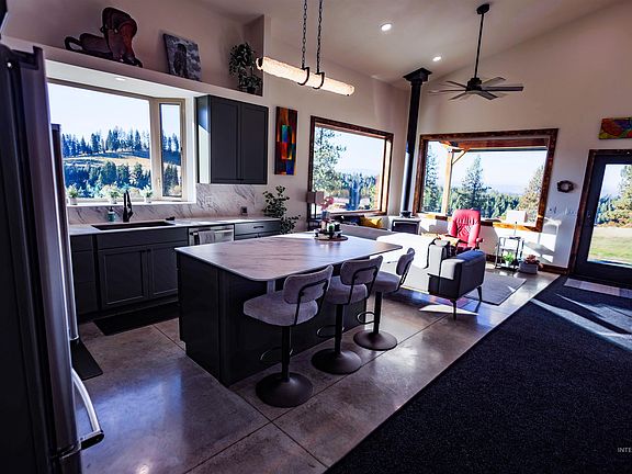 3rd image of 239 Small Canyon Rd