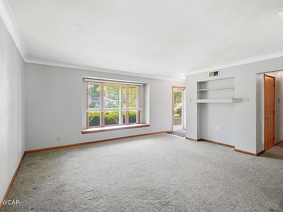 2nd image of 4422 Stemen St