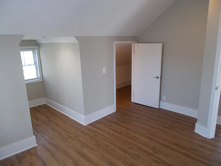 1812 Martin St — Photo 22