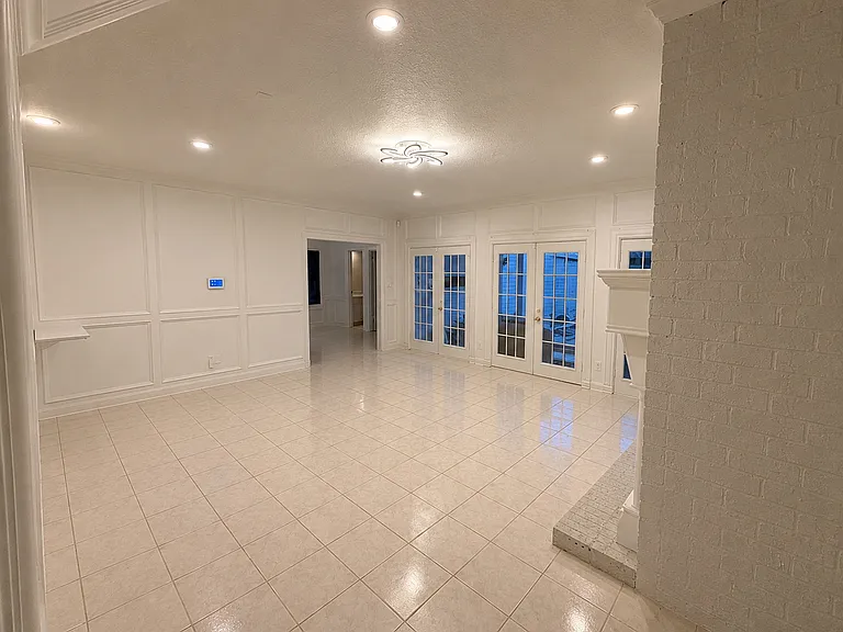7218 Holder Forest Ct — Photo 55