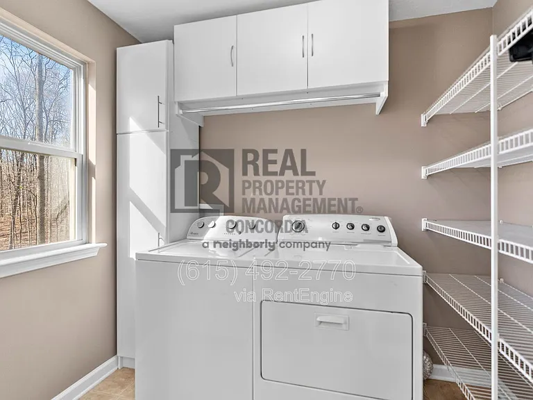 1024 Atwood Ct — Photo 18