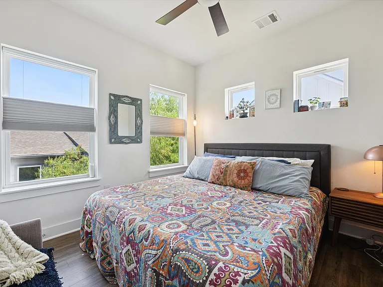 5006 Baker St #C — Photo 11