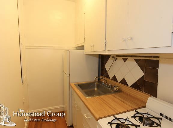 2nd image of 4631 N Paulina St #4_2ND_4631