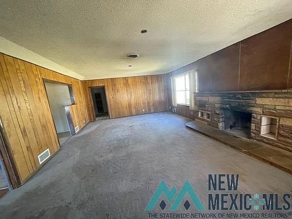2nd image of 2601 W Richardson Ave