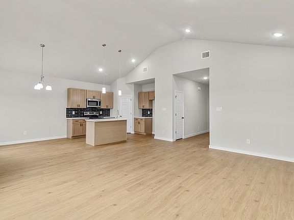 5th image of 10516 Ruffin Dr