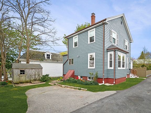 4th image of 9 Pond Street Ct