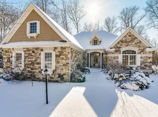 13988 Hearthside Dr, Granger, IN 46530