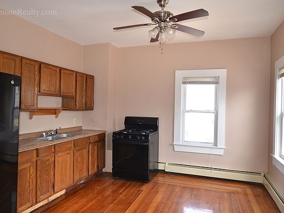 2nd image of 2493 Pawtucket Ave #2