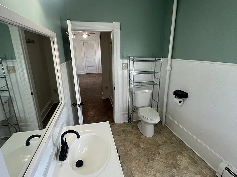 704 Enfield St #A — Photo 12