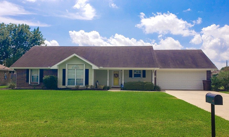 1st image of 5718 Barrett Ln