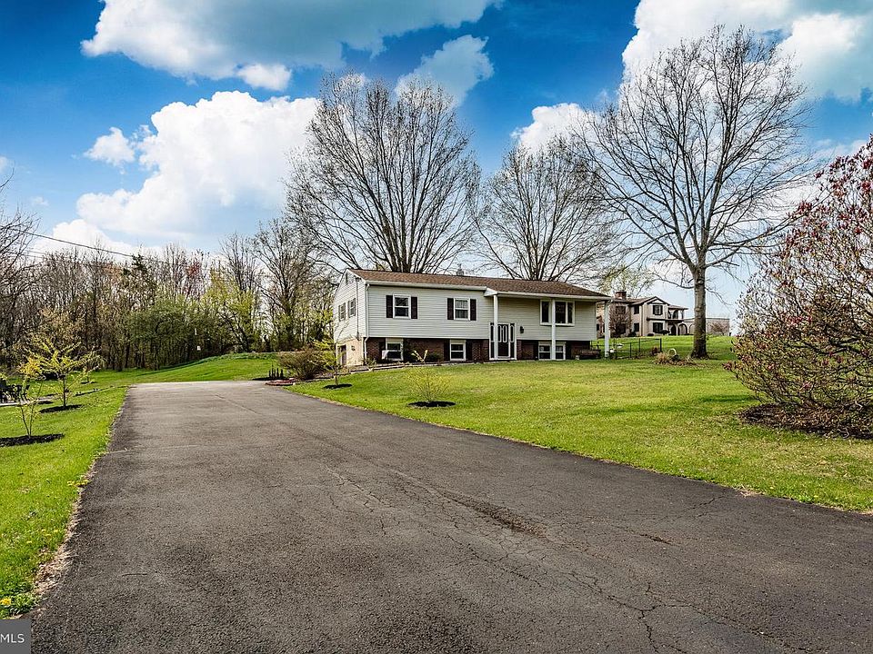 1st image of 36 Sunset Rd