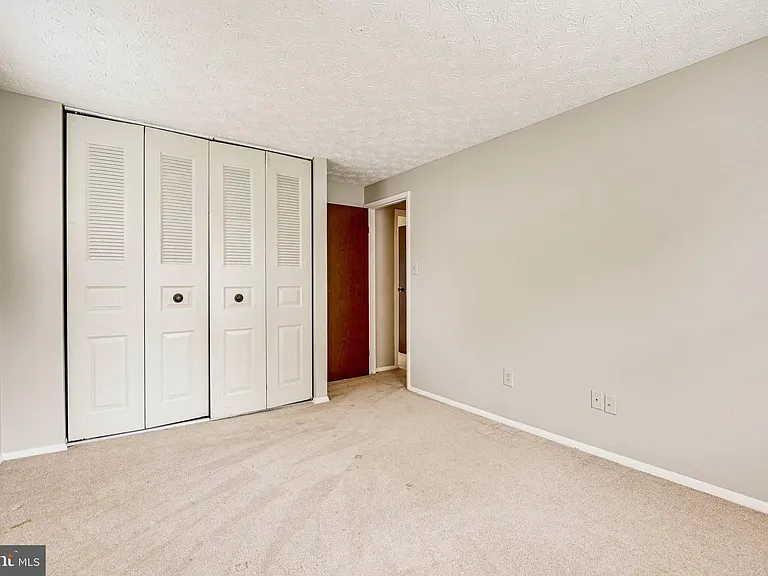 3381 Monarch Ln — Photo 43
