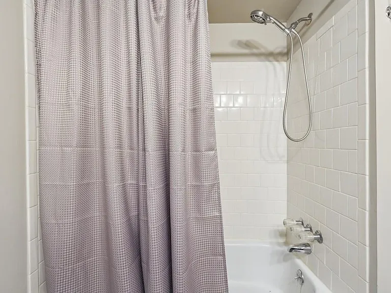 6851 Roswell Rd #F1 — Photo 23