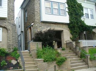 6725 N Sydenham St, Philadelphia, PA 19126