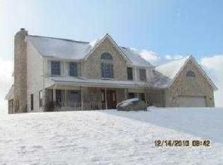 130 Louella Dr, Hebron, OH