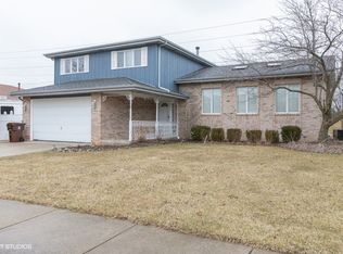17619 Cloverview Dr, Tinley Park, IL 60477