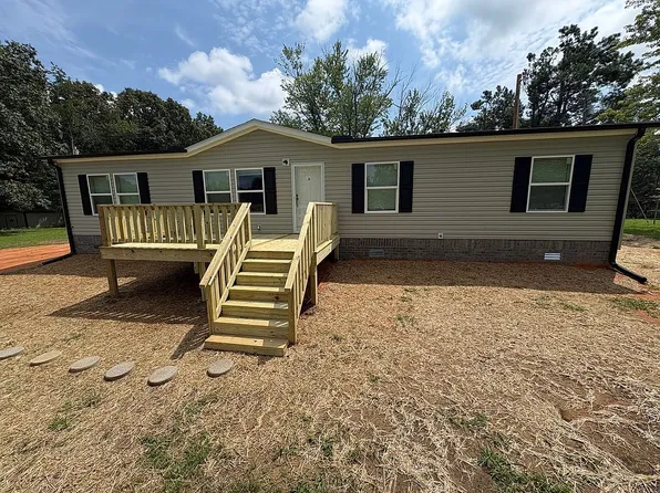 515 Church St, Hohenwald, TN 38462