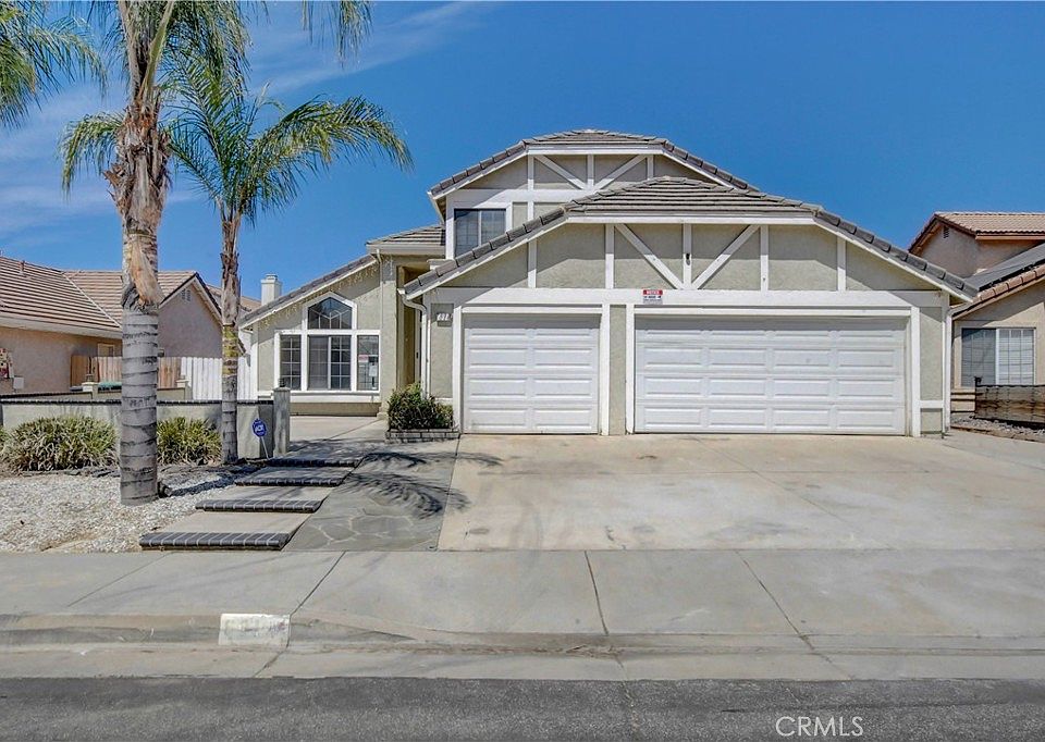 1st image of 681 Goldenrod St