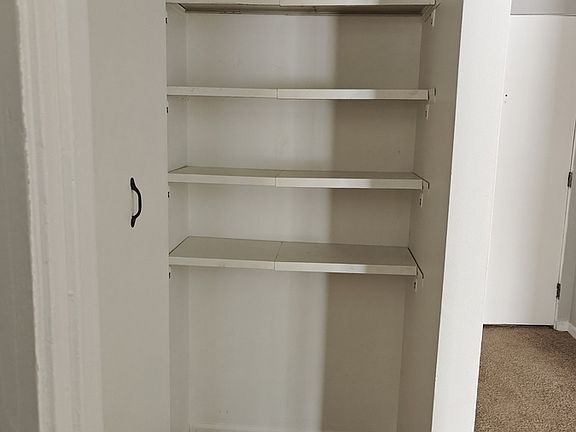 5th image of 508 Lincoln Ave #203