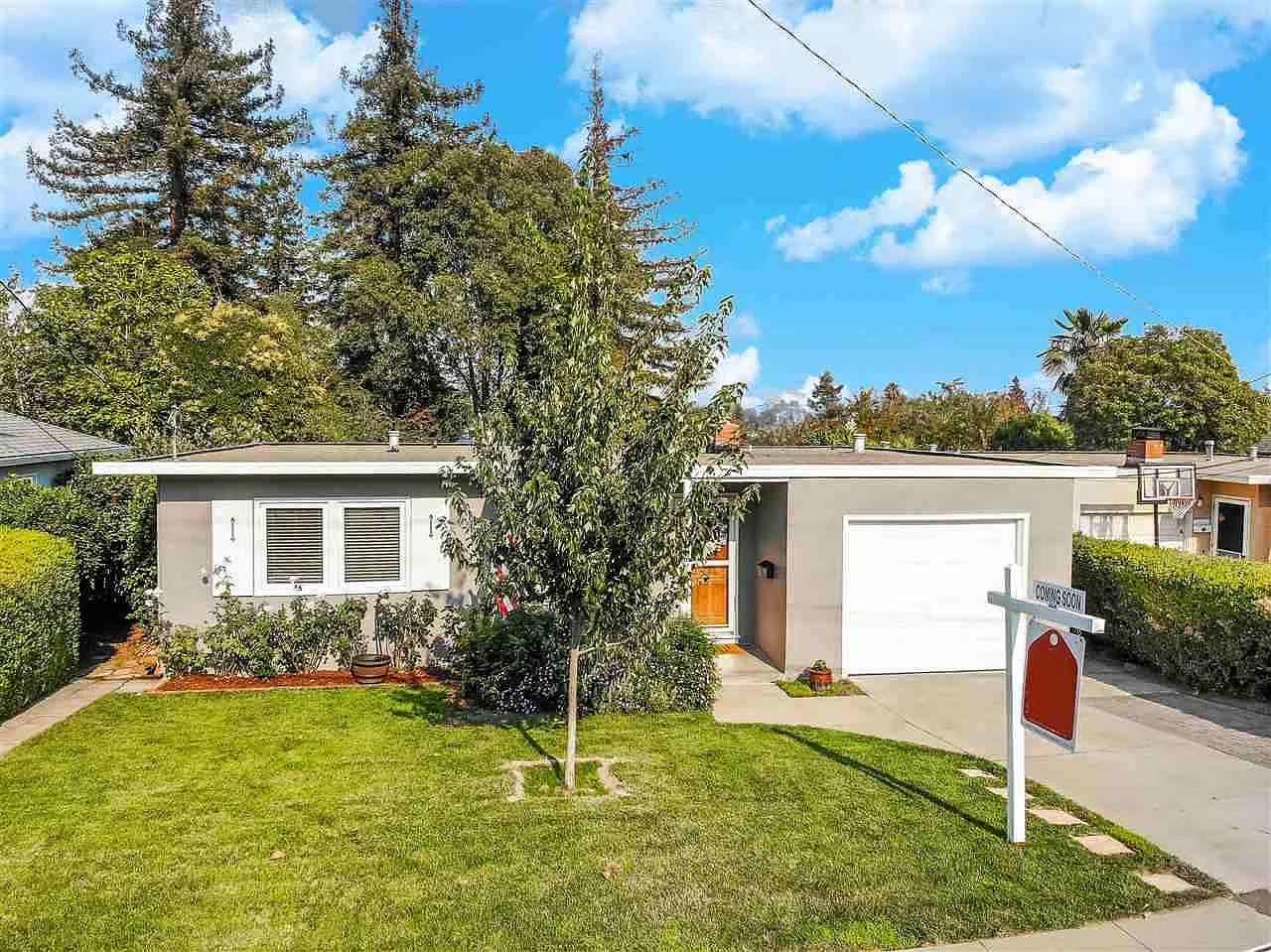 19036 Mayberry Dr photo 1