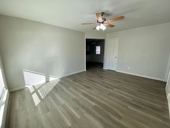 2nd image of 722 Cindy Ln