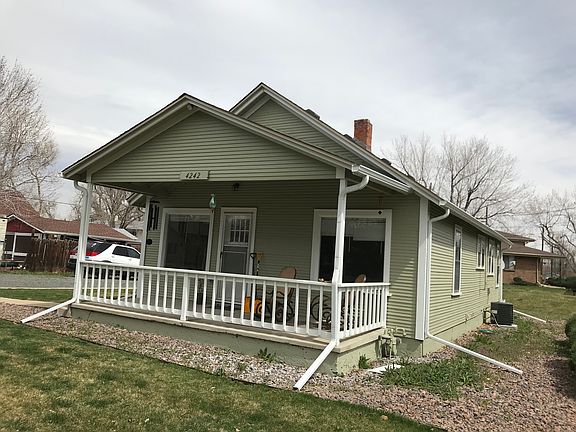 Charming home on dead end street with front porch and back privacy patio.