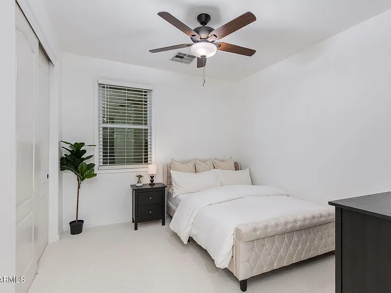 904 E Mead Dr — Photo 17