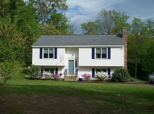 750 Douglas St, Uxbridge, MA 01569