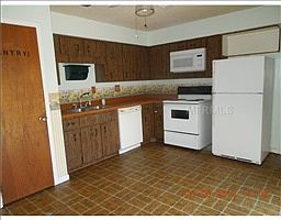 4th image of 410 El Salvador Dr