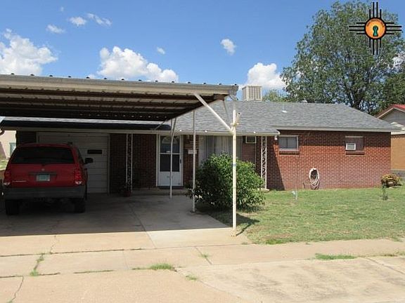 2nd image of 1112 E Walker Dr